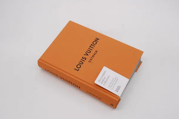Книга Louis Vuitton Catwalk: The Complete Fashion Collections () — 3