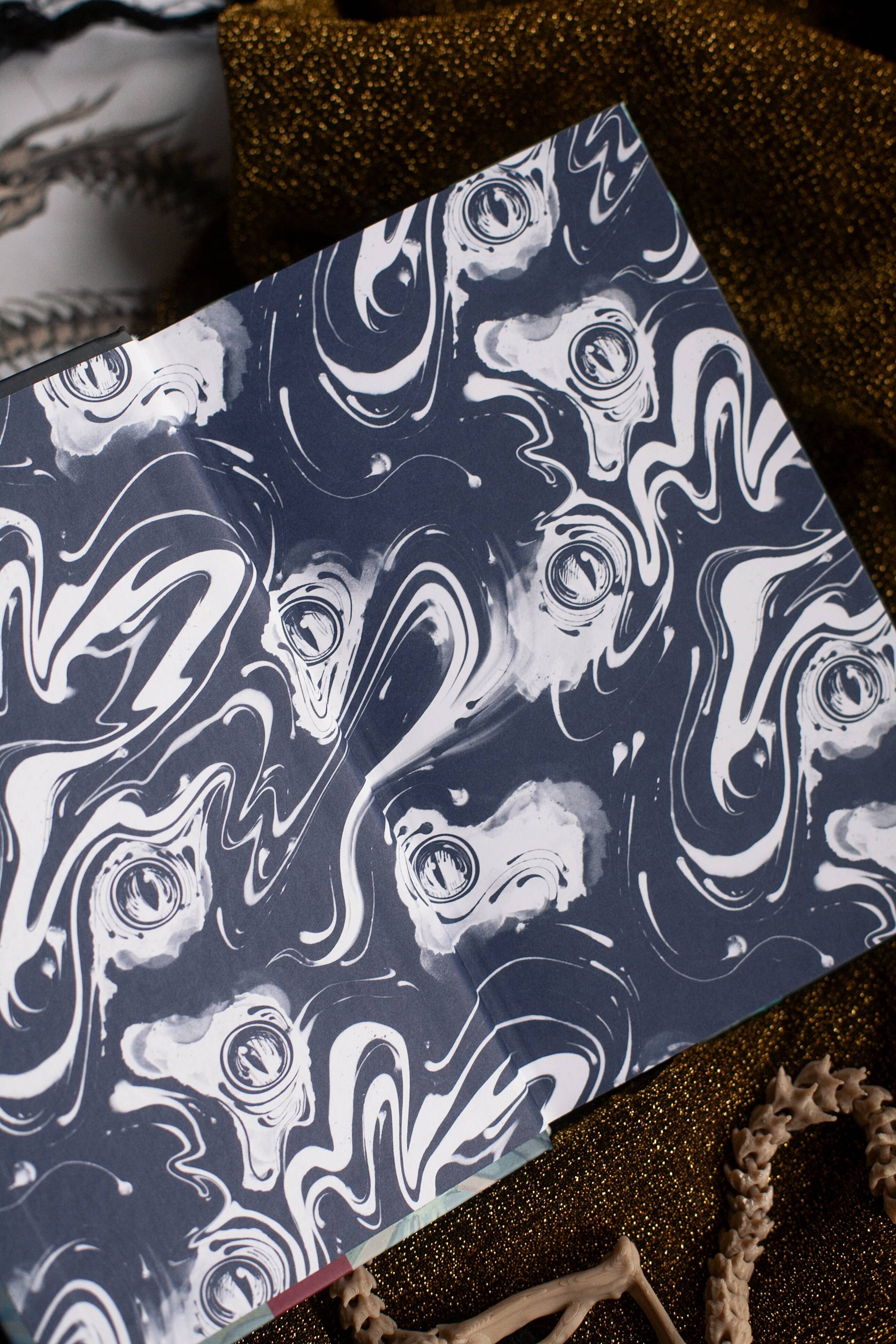 Изображение бумажной книги