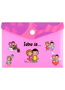 Папка-конверт А6 на кнопке "Love is… Персонажи"