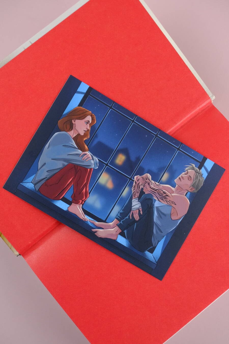 Изображение бумажной книги