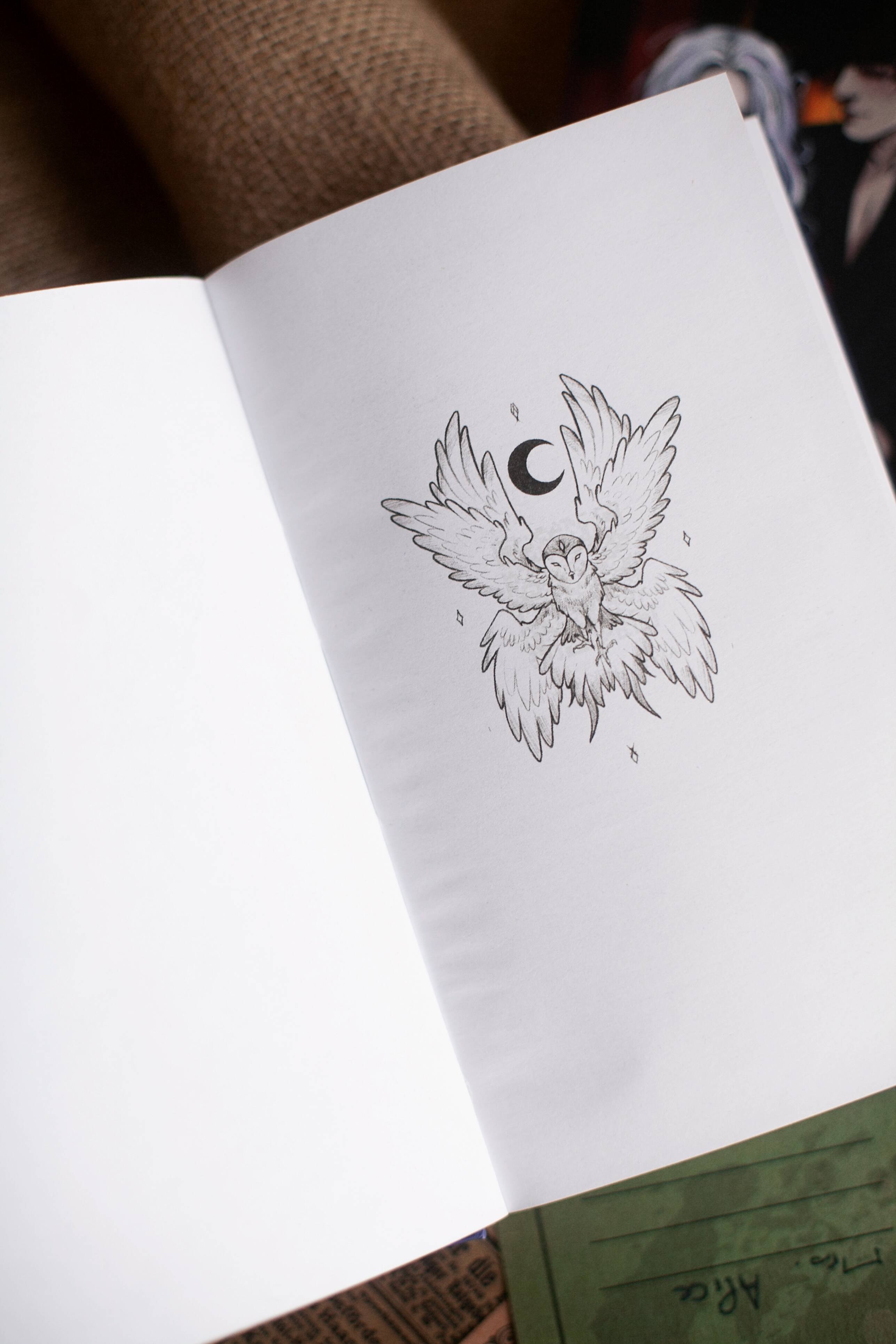 Изображение бумажной книги