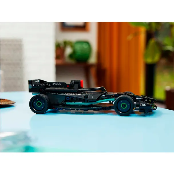 LEGO Technic: Гоночная машина Mercedes-AMG F1 W14 E Performance Pull-Back, 240 деталей (42165) 3139773 — 9