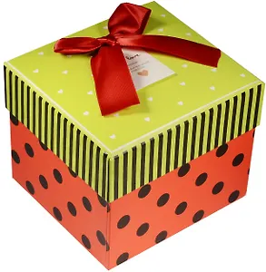 Коробка подарочная "Сердечки и горошек" зеленая крышечка 11*10*8.5см