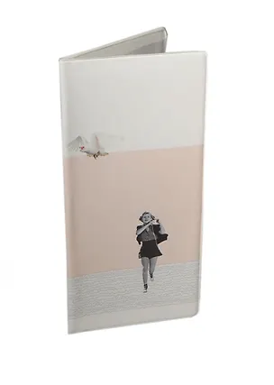 Обложка для путешествия Girl with bird 2404200