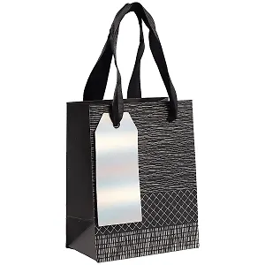 Пакет А6 14*11*6 Geometry Black нейтр., бум.мат.ламинат