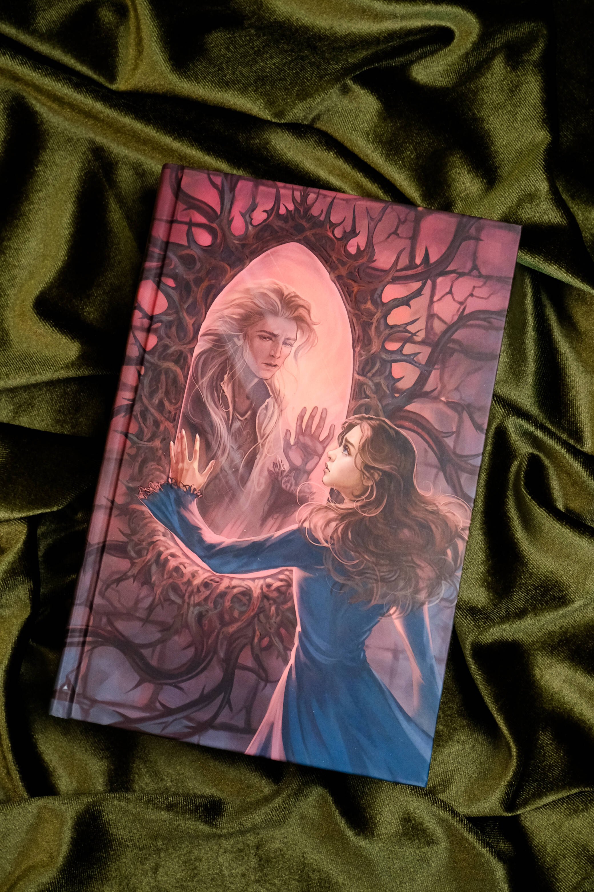 Изображение бумажной книги