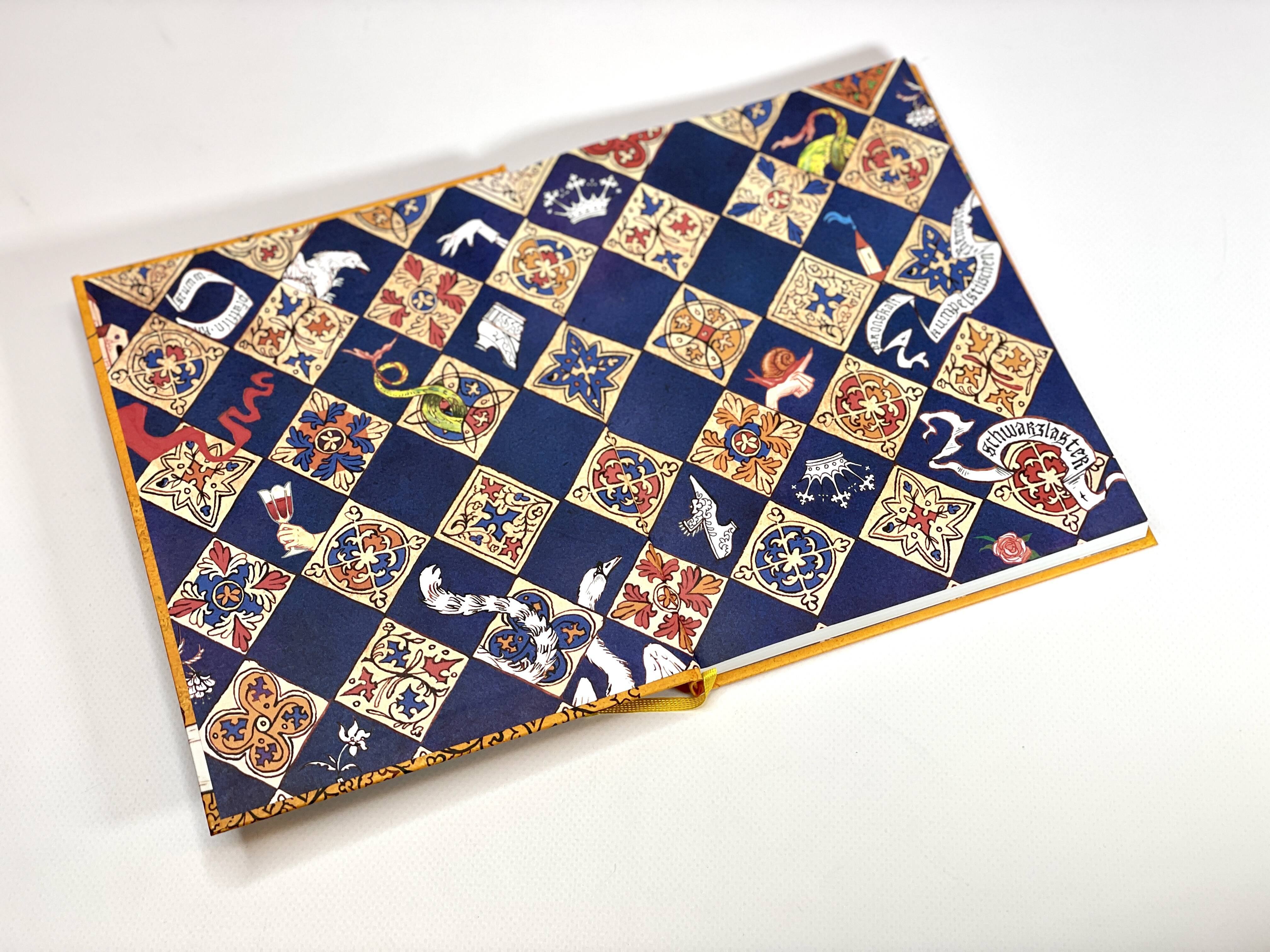 Изображение бумажной книги