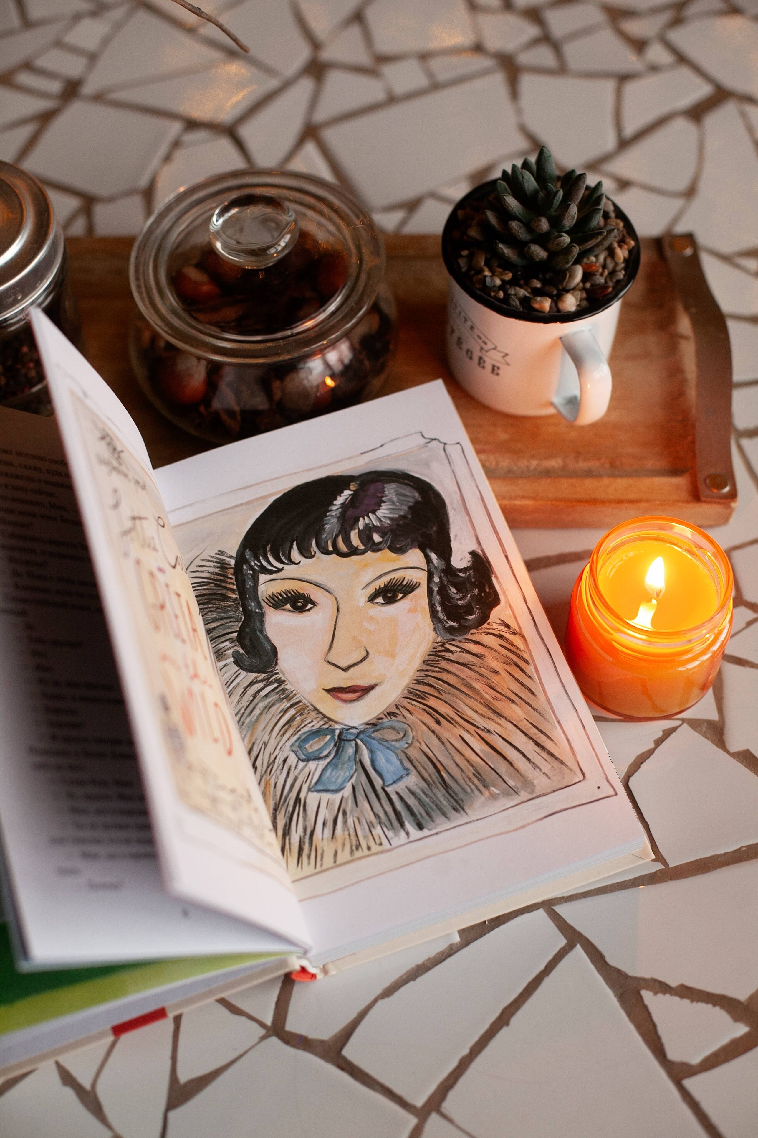 Изображение бумажной книги