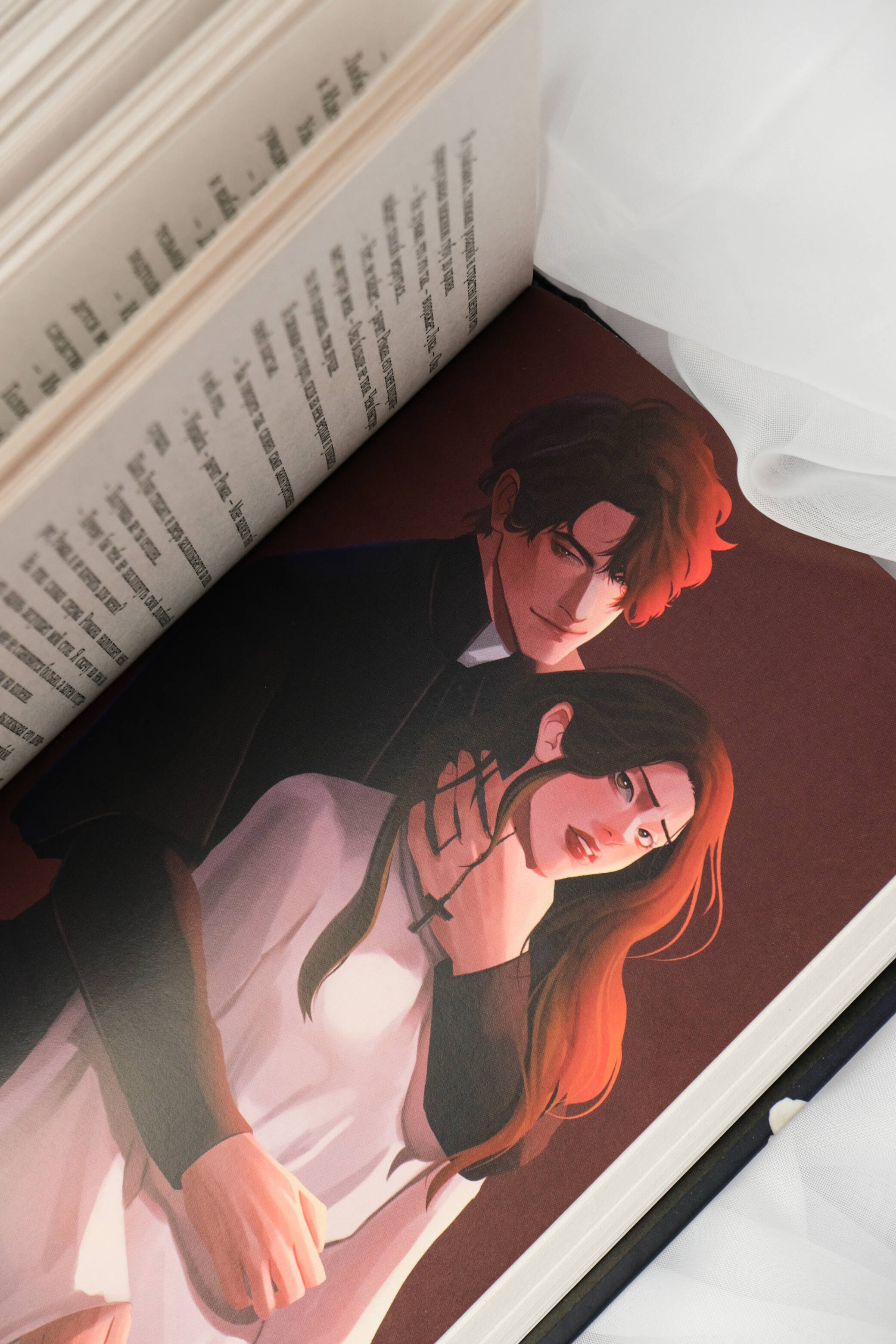 Изображение бумажной книги