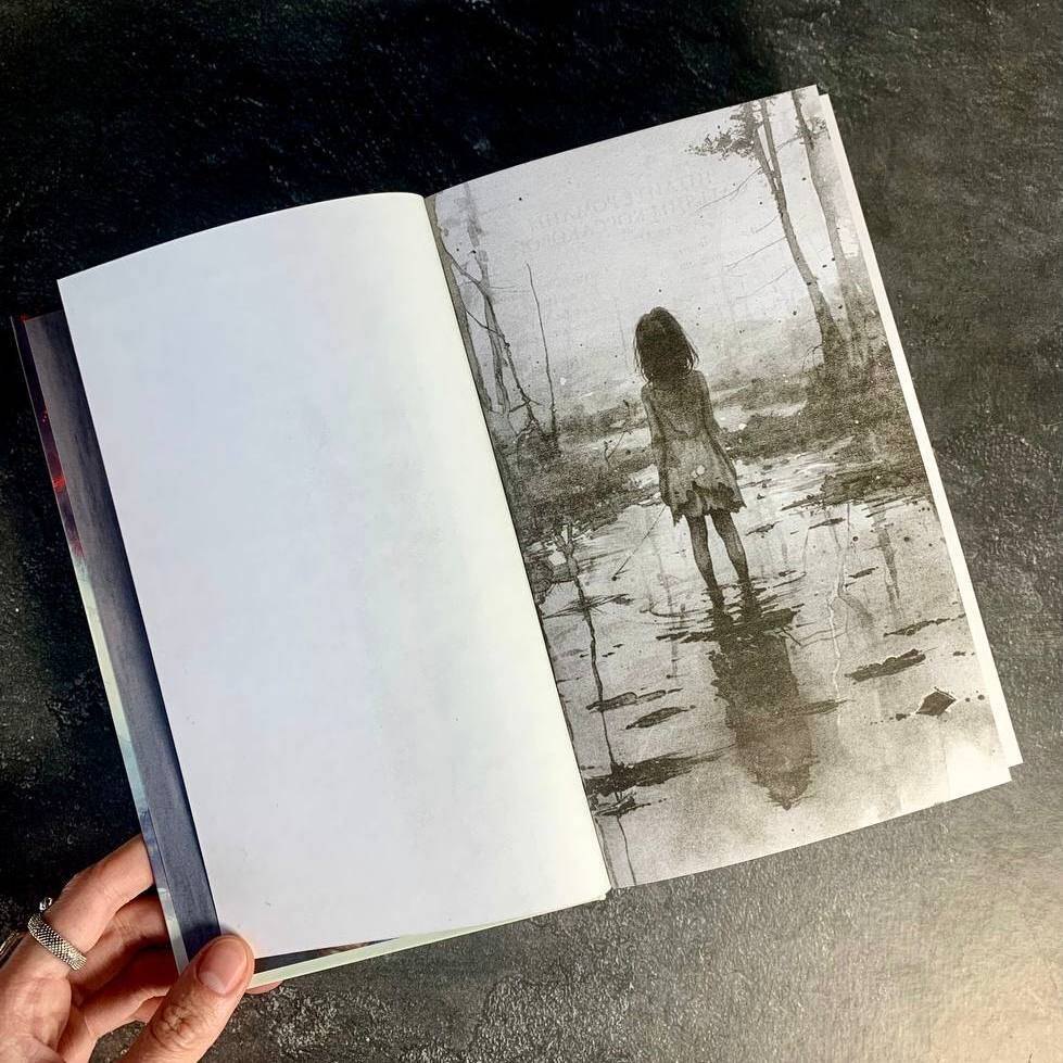 Изображение бумажной книги