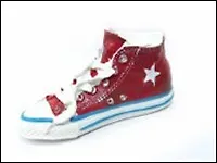 Копилка Кеды красная (002578)