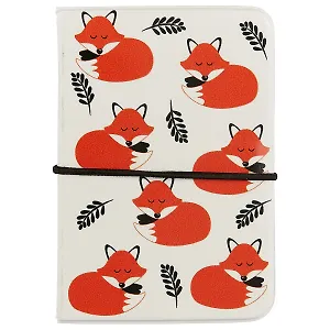 Визитница Лисы на белом фоне