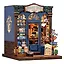 CWGC204 Конструктор интерьерный  – сборный домик CuteBee - Книжный магазин «По Следам Путешествий», 241 деталей (материалы: дерево, картон, пластик, металл), со световыми эффектами (подсветка интерьера), с питанием от 2хААА батареек (не включены), серия D — 3121344 — 3