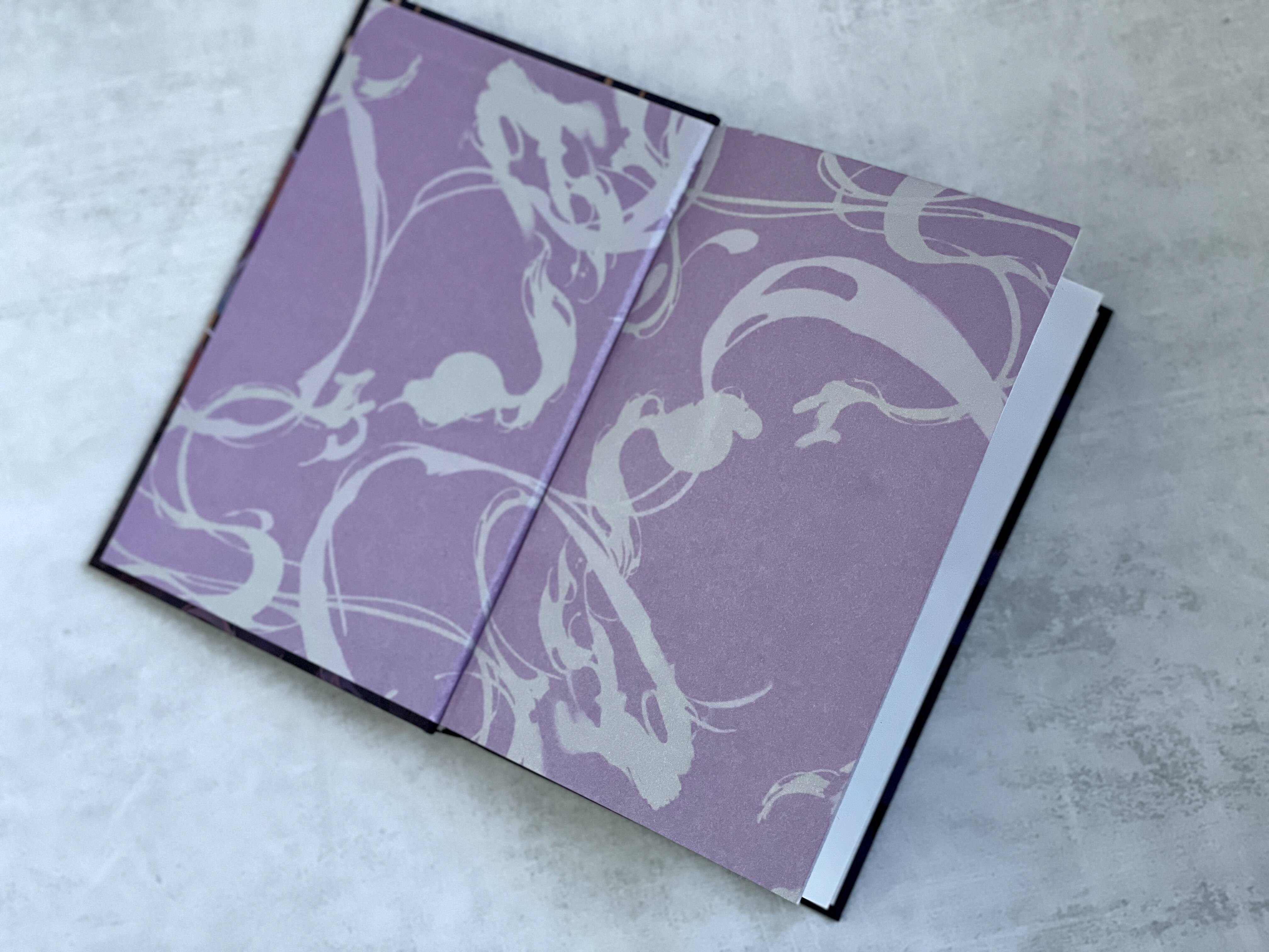 Изображение бумажной книги