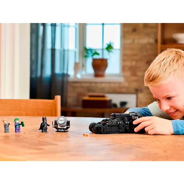 LEGO Batman: Тумблер Бэтмена против Двуликого и Джокера, 429 деталей (76303) 3126514 — 9