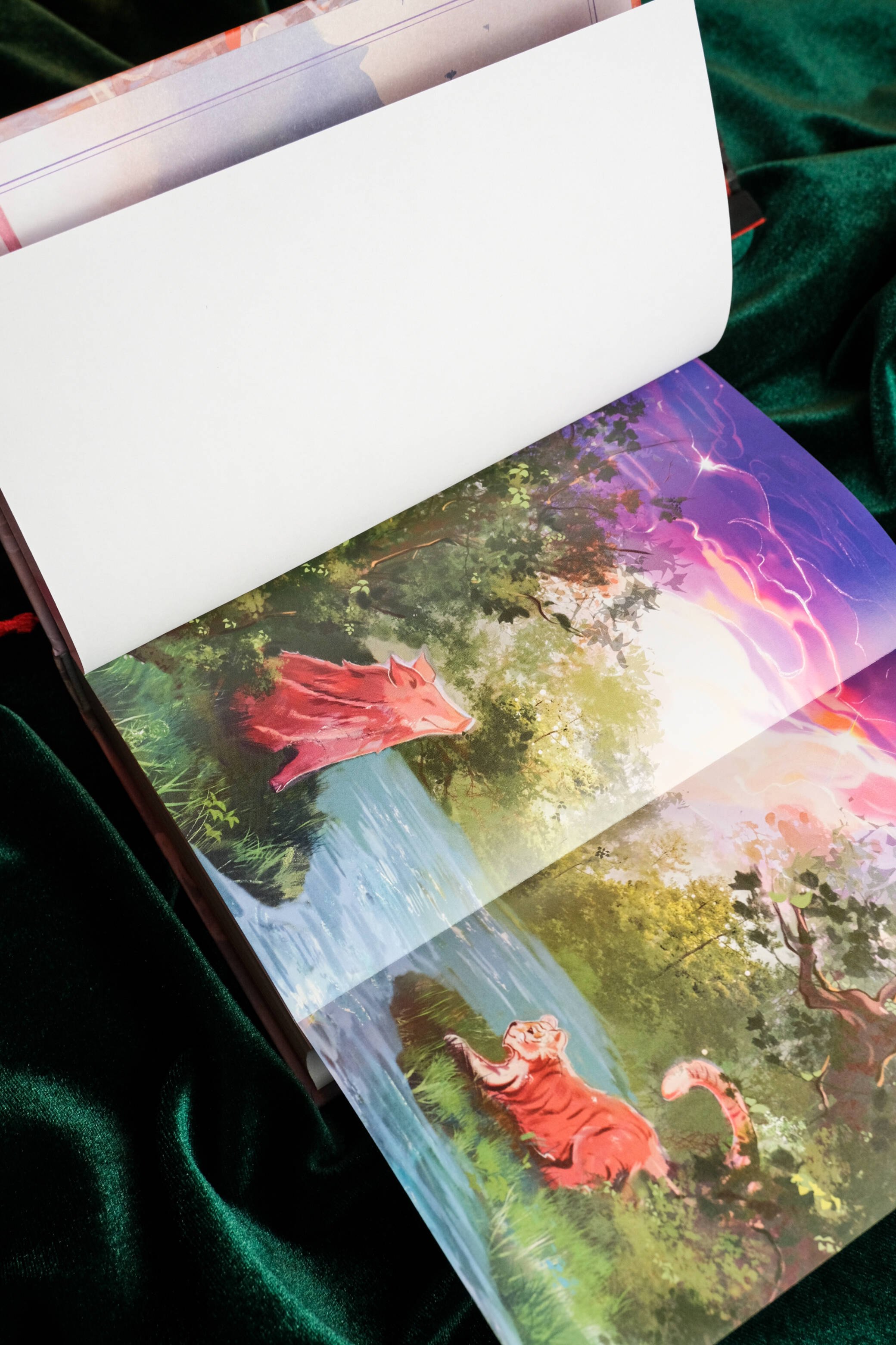 Изображение бумажной книги