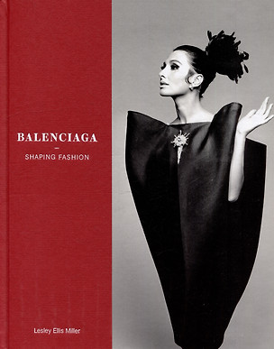 Balenciaga: Shaping Fashion — 3028538 — 1