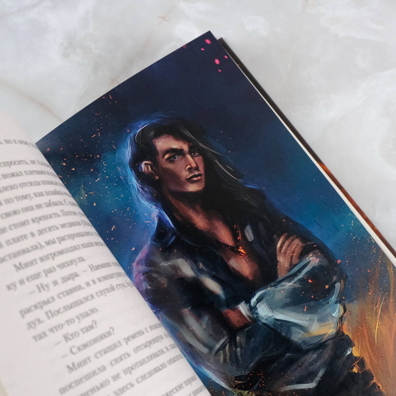 Изображение бумажной книги