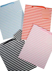 Пакет подарочный бумажный А5 23*18*10 "Мелкая полоска", нейтр., мат. ламинат, Kairui