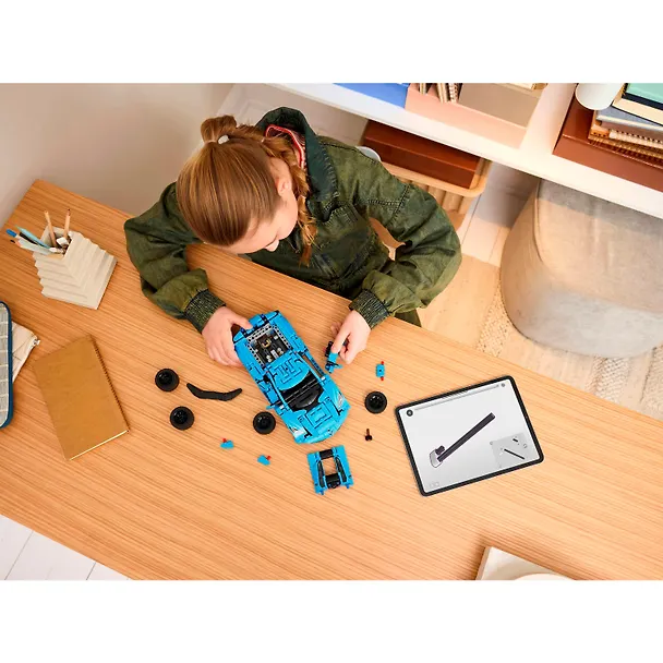 LEGO Technic: Шевроле Корвет Стингрей синий, 732 детали (42217) 3121311 — 10