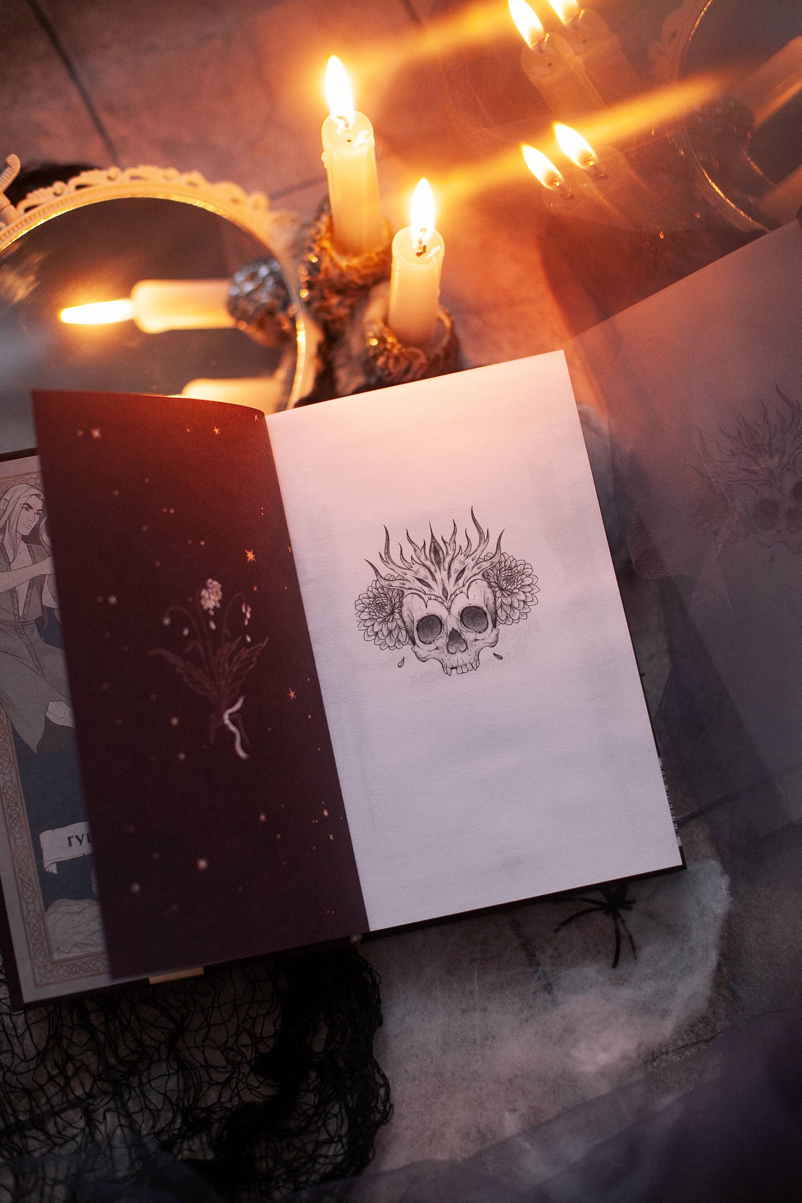 Изображение бумажной книги