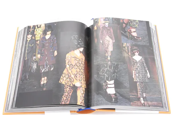 Книга Louis Vuitton Catwalk: The Complete Fashion Collections () — 6