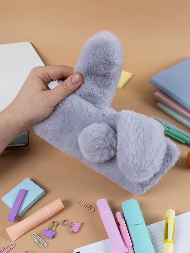 Пенал-косметичка для девочек из искусственного меха с подкладкой "Rabbit", серый, Yoi 3087325 — 13