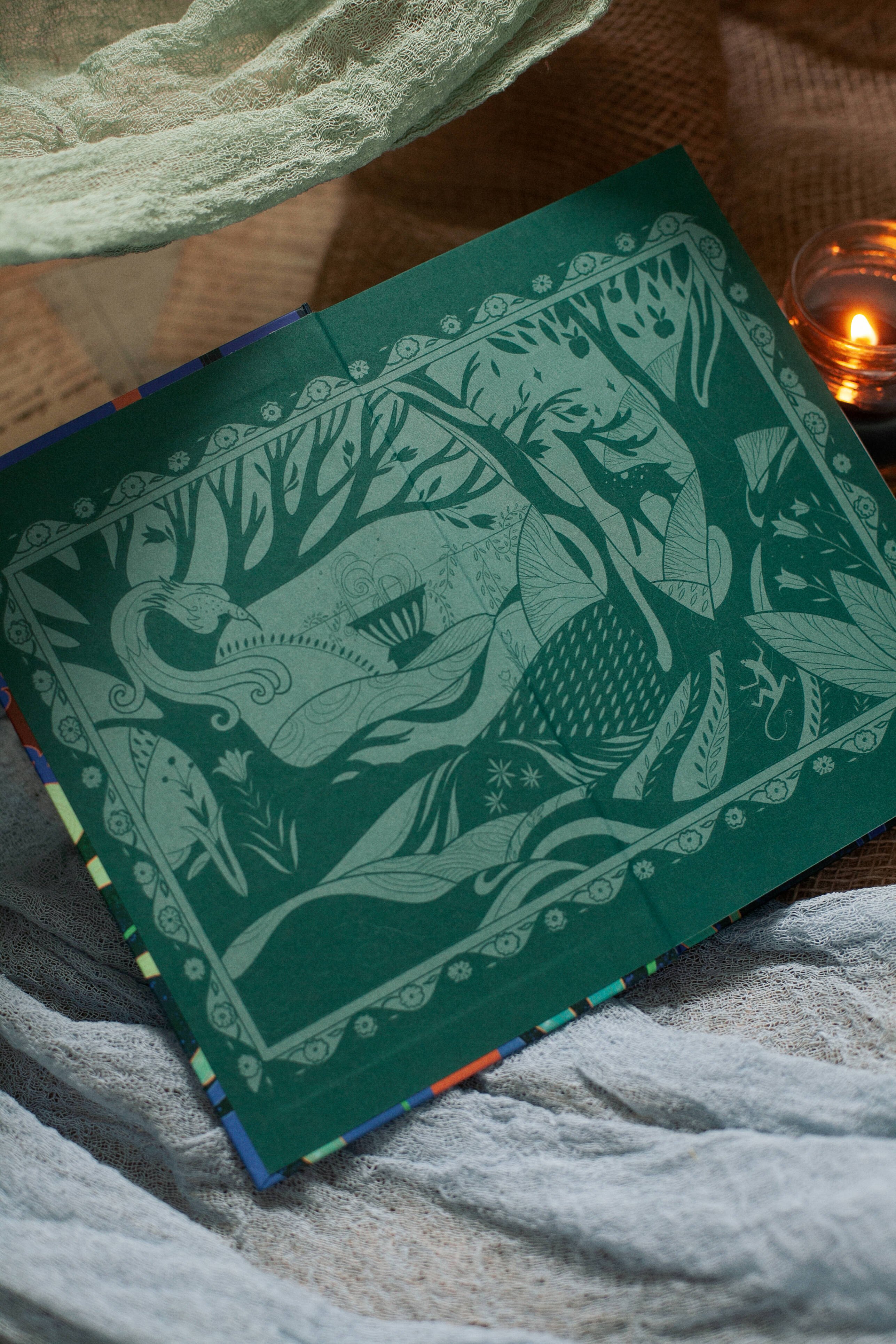 Изображение бумажной книги