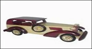 Фигурка декоративная Автомобиль (30х11х12) (582663)
