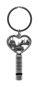 Брелок сердце свисток СПб.Коллаж Исаакий, цв.ант.олово