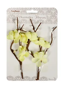 Цветы вишни из ткани Кремовые (SCB280702) (2шт.) (ScrapBerrys) (упаковка)