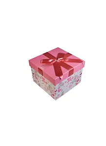 Коробка подарочная "Розовые медведи" 12,5*12,5*8,2см, картон, декор бантик, Вейксинг
