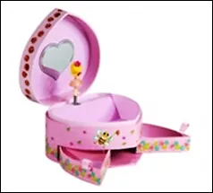 Шкатулка музыкальная в форме сердечка с 2 отдел. (644000) (коробка)