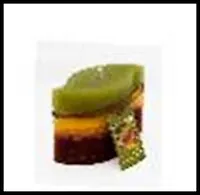 Декоративная аромат. парафиновая свеча (26813) (4,8х10х7,5) (клубника)