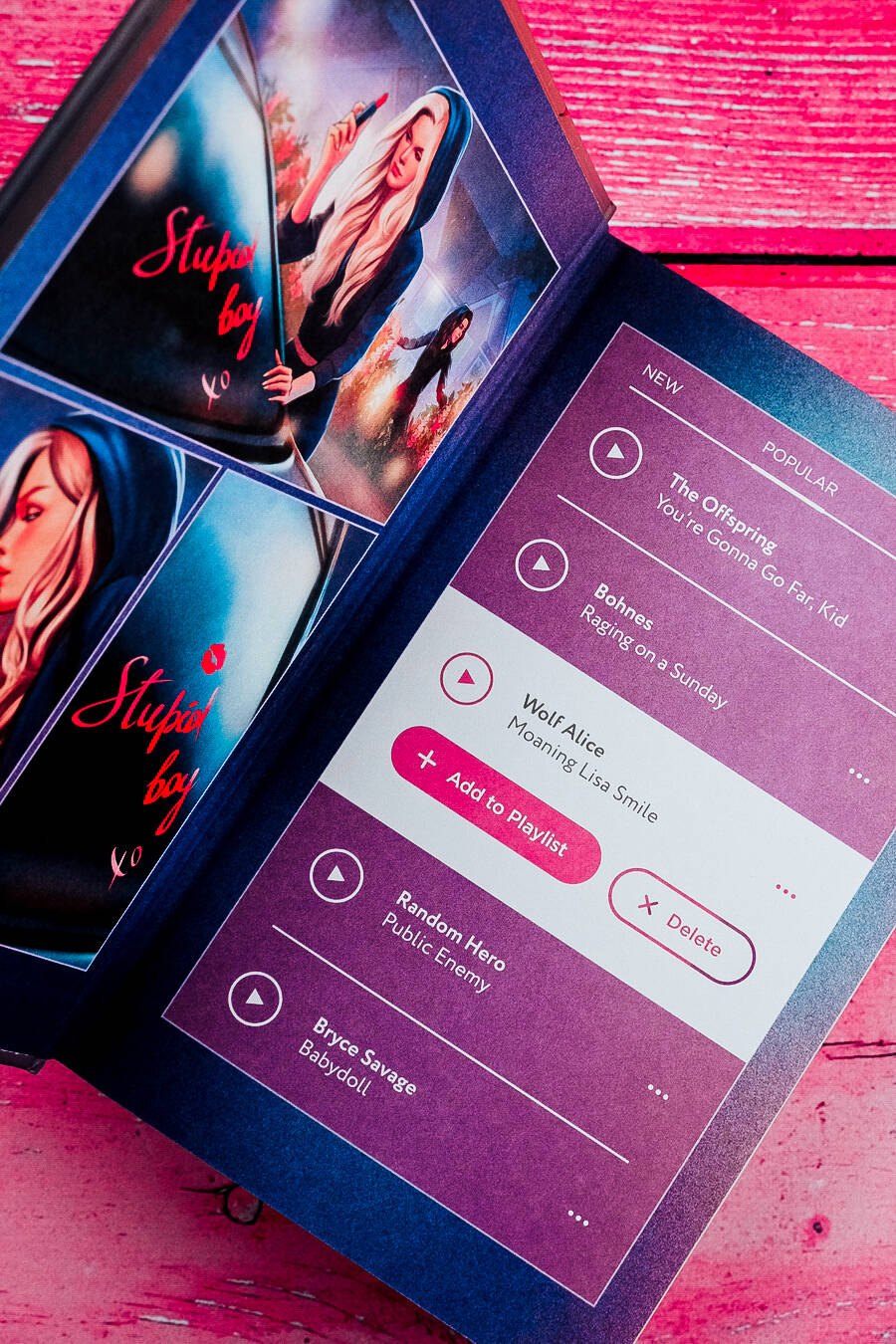 Изображение бумажной книги