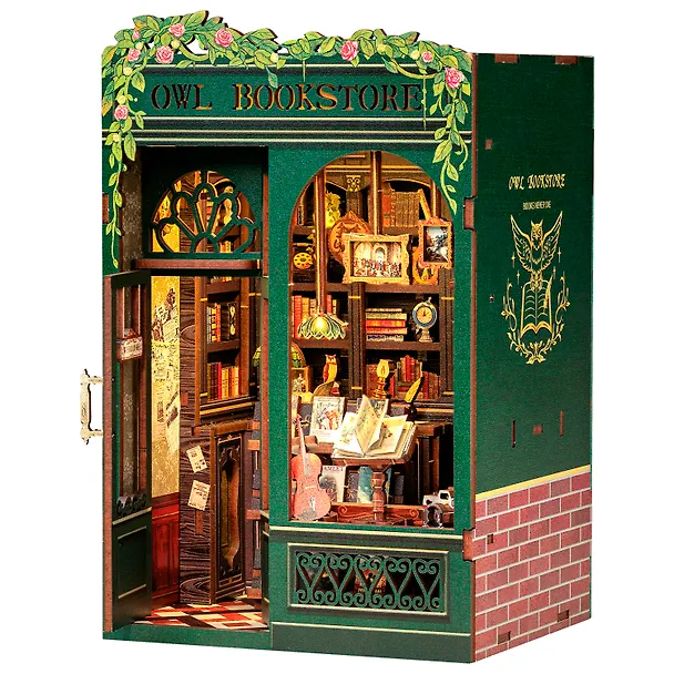 SD02 Конструктор интерьерный  – сборный домик CuteBee - Книжный магазин "Сова", 88 деталей (материалы: дерево, картон, пластик, металл), со световыми эффектами (подсветка интерьера), с питанием от 2хААА батареек (не включены), серия DIY, возраст 14+ 3121348 — 5