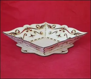 Тарелка квадратная ажурная (13714) (220мм)
