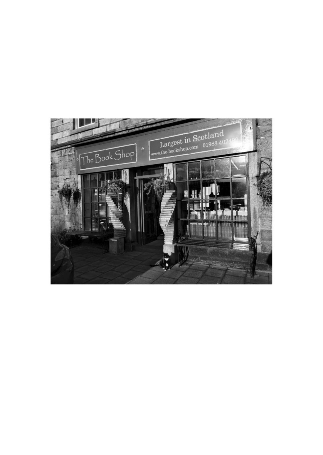 Изображение бумажной книги