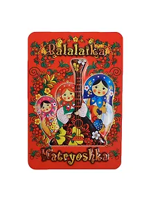 Магнит Матрешки с балалайкой на красном фоне (025-1-34AS-F02R)