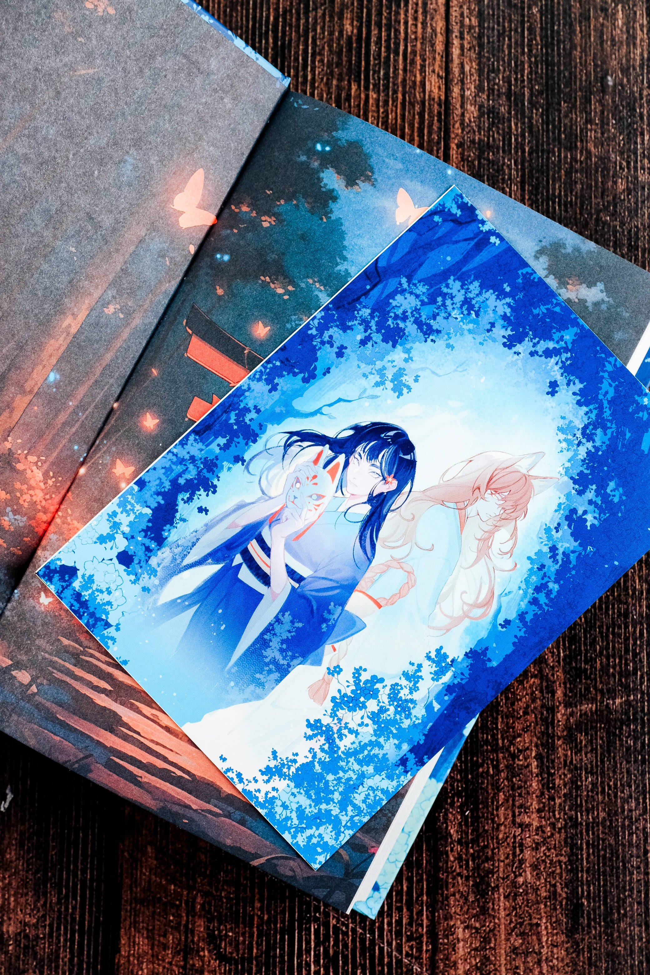 Изображение бумажной книги