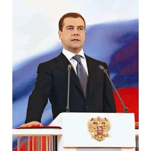 Сувенир, Феникс, Магнит, "Медведев" ,4,5х5,5 см, в ассортименте 304821 — 1