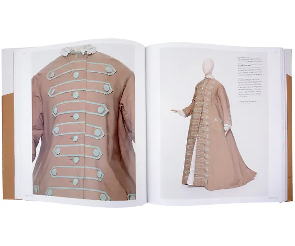 Книга Louis Vuitton / Marc Jacobs: In Association with the Musee des Arts Decoratifs, Paris () — 3
