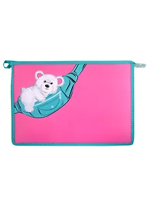 Папка для тетрадей А4 "МИШКА НА СУМКЕ" 33*23*5см пластик, молния