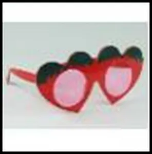 Карнавальные очки "Сердца" из пластика, арт. 24978/10 (15.7*7.5*13.3 см)
