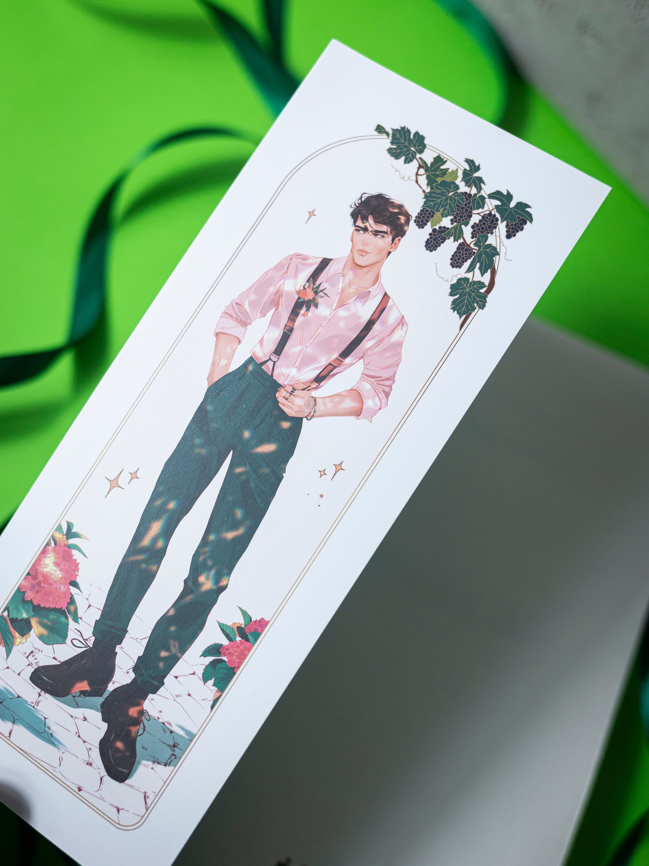 Изображение бумажной книги