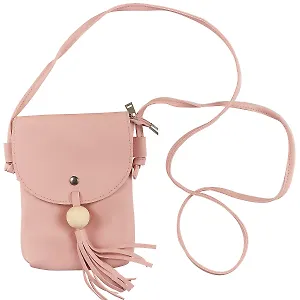 Сумка на кнопке с кисточкой (кожзам) (22х16)