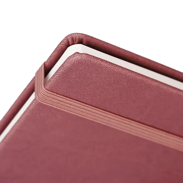 Книга для записей А4- 96л кл. "Joy Book. Малиновый латте" иск.кожа, тонир.блок, скругл.углы, ляссе, резинка 3126031 — 4