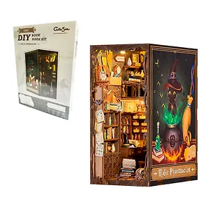 SZ05 Конструктор интерьерный  – сборный домик CuteBee - Волшебный Фармацевт, 282 деталей (материалы: дерево, картон, пластик, металл), со световыми эффектами (подсветка интерьера), с питанием от 2хААА батареек (не включены), серия DIY, возраст 14+