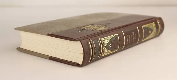 Книга Наполеон Бонапарт. Гражданский кодекс. Коллекционное иллюстрированное издание премиум-класса в кожаном переплете ручной работы в стиле 19 века с бинтами, красочным тиснением и торшонированными обрезами (Наполеон Бонапарт) — 7