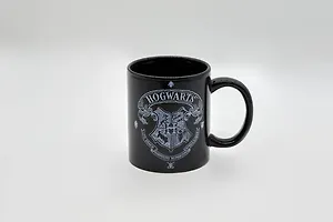 Кружка Хогвартс (черная в коробочке)